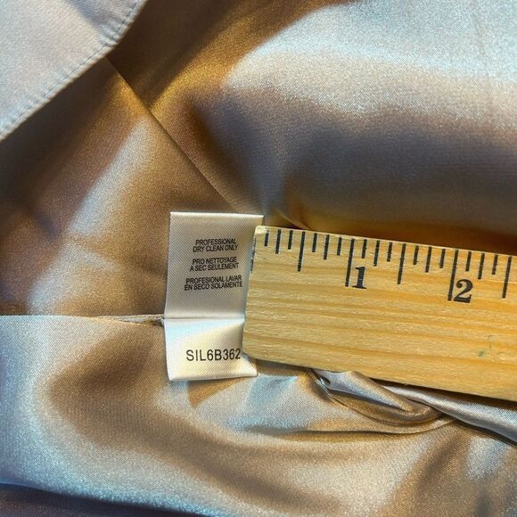 BCBG MaxAzria modest Silk Chiffon Evening Gown Maxi Dress Black Cream Size 6 - Picture 12 of 14